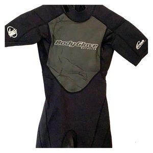 Kids size 8 body glove shorty wetsuit